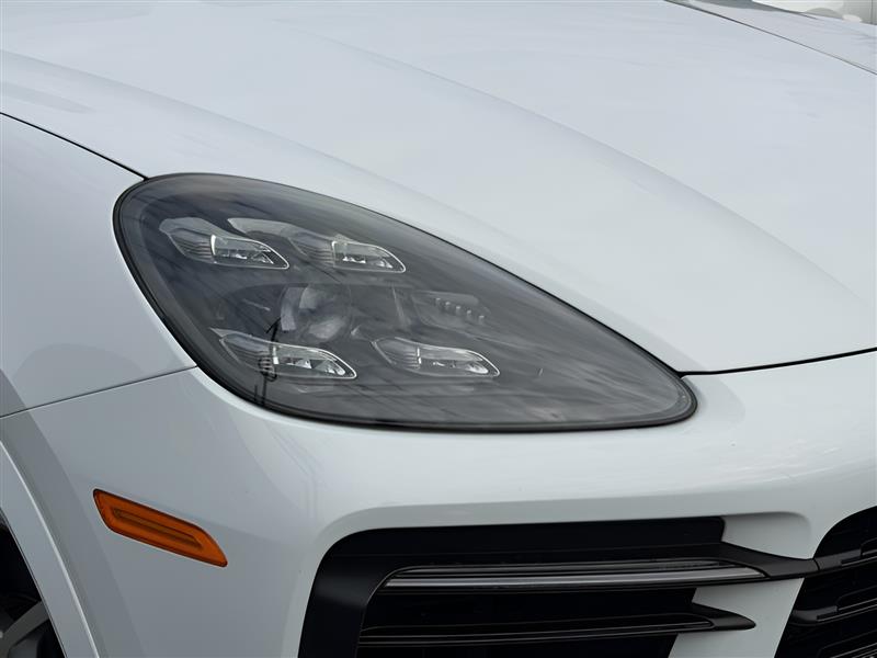 Porsche Cayenne Base 4D SUV 2020