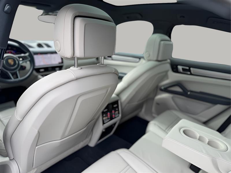 Porsche Cayenne Base 4D SUV 2020