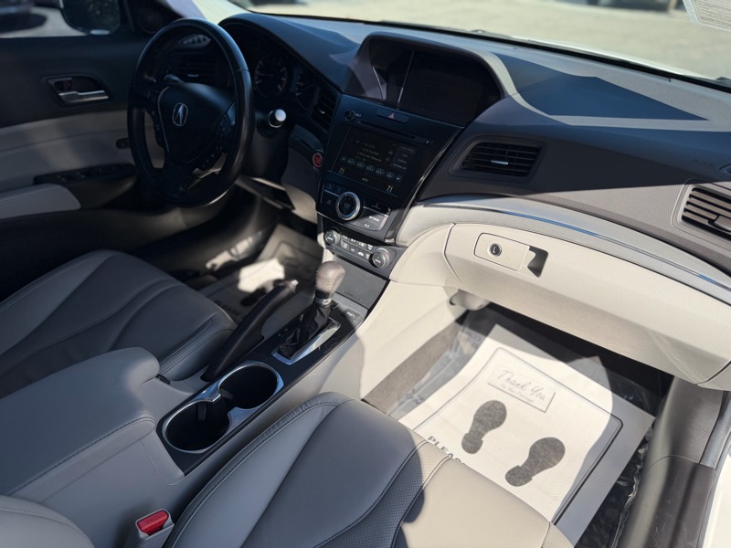 Acura ILX Premium Package 2022