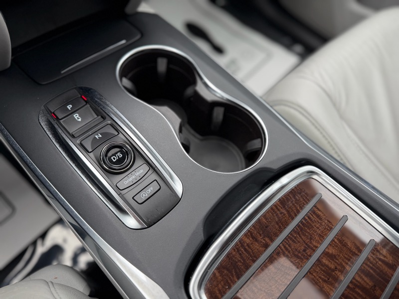 Acura MDX SH-AWD 9-Spd AT 2020