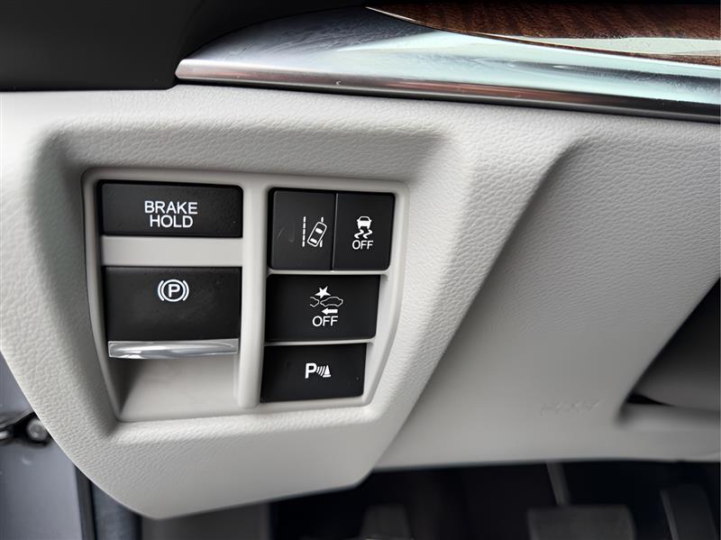 Acura MDX SH-AWD 9-Spd AT 2020