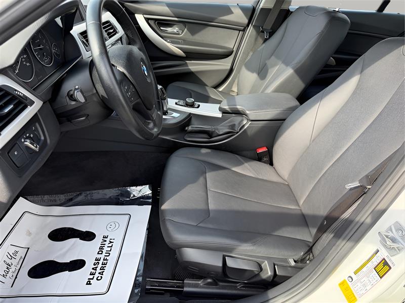 BMW 3-Series 320i Sedan 2018