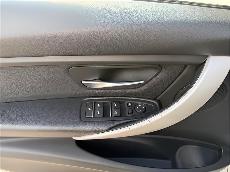 BMW 3-Series 320i Sedan 2018