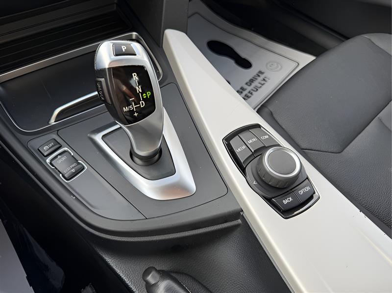 BMW 3-Series 320i Sedan 2018