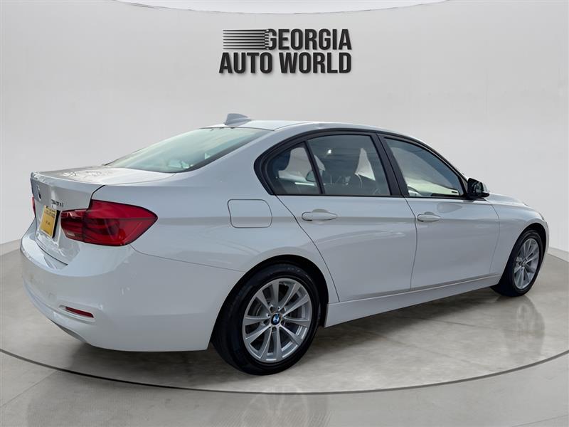BMW 3-Series 320i Sedan 2018