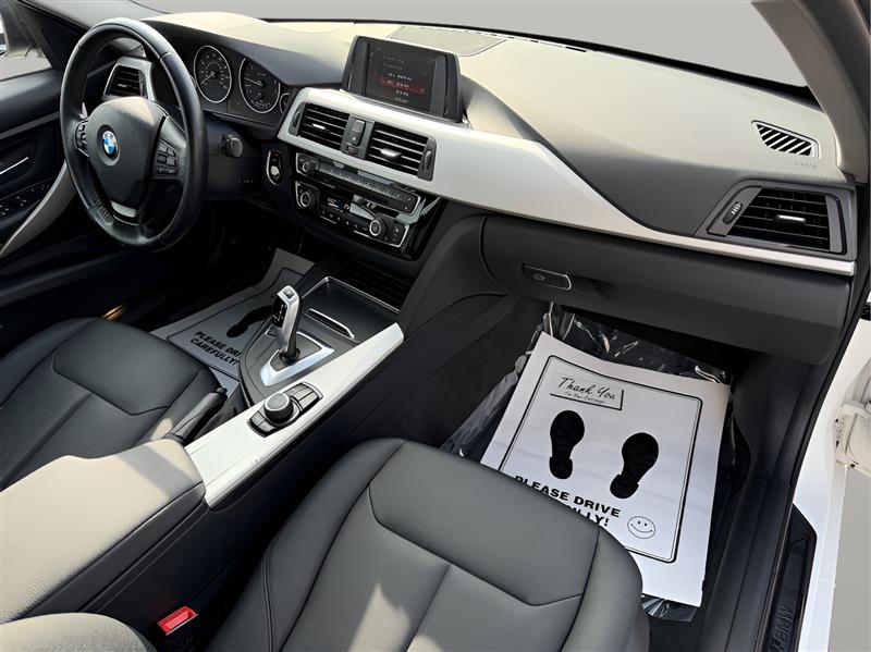 BMW 3-Series 320i Sedan 2018