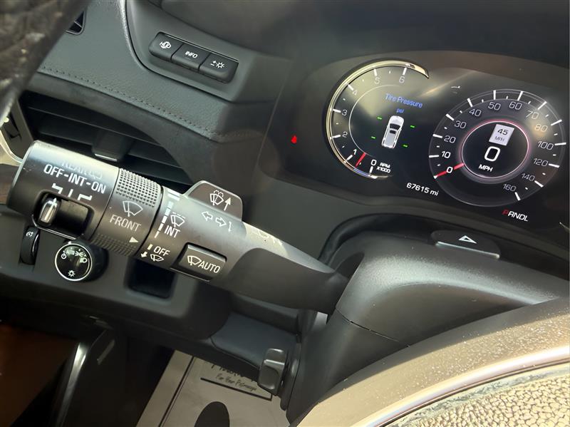 Cadillac Escalade Premium 2WD 2018