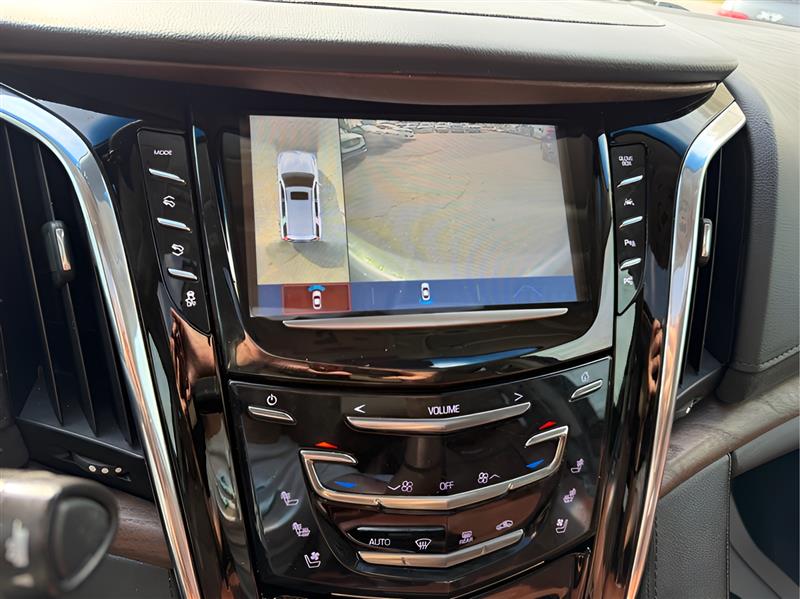 Cadillac Escalade Premium 2WD 2018