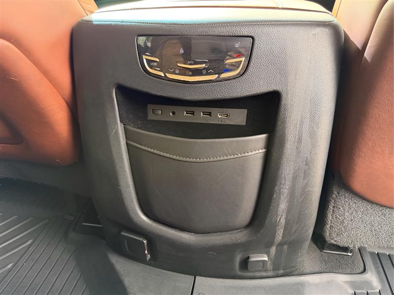 Cadillac Escalade Premium 2WD 2018