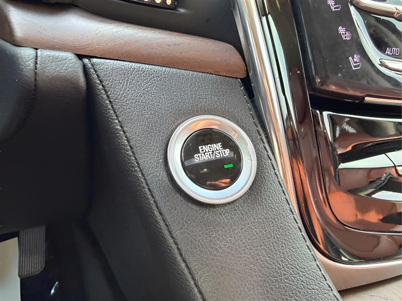 Cadillac Escalade Premium 2WD 2018