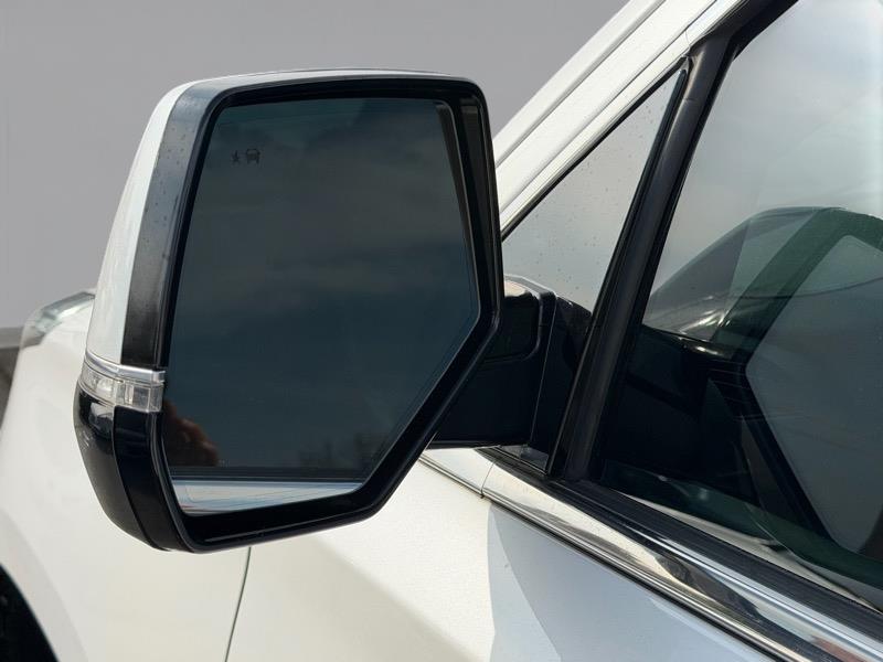 Cadillac Escalade Premium 2WD 2018