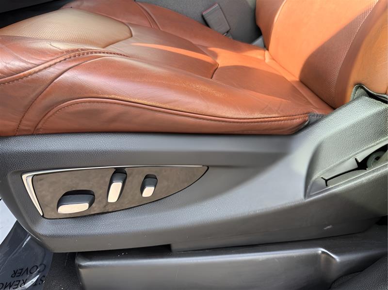 Cadillac Escalade Premium 2WD 2018