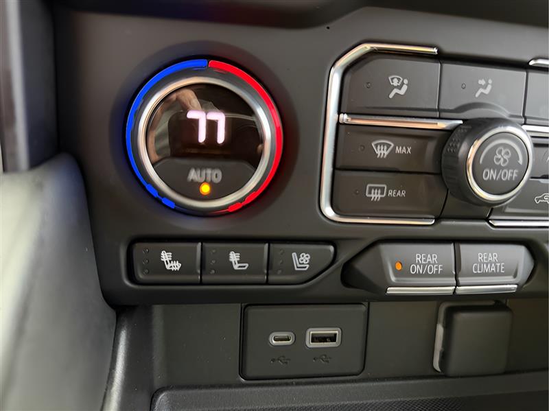 Chevrolet Tahoe Premier 4WD 2021