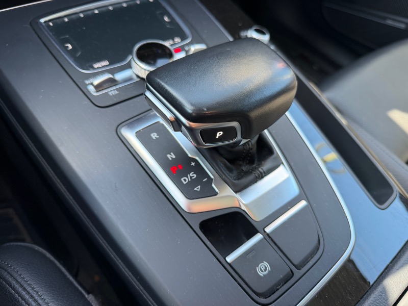 Audi Q5 2.0T Premium Plus quattro 2018