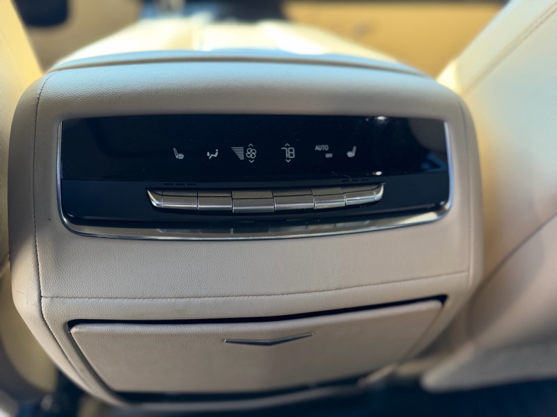 Cadillac Escalade Premium Luxury AWD 2021