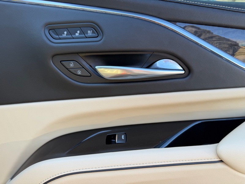 Cadillac Escalade Premium Luxury AWD 2021