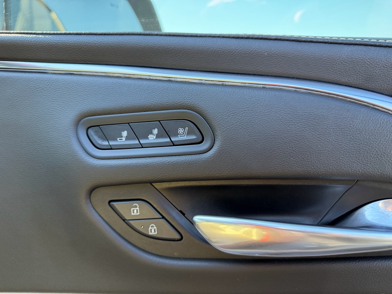 Cadillac Escalade Premium Luxury AWD 2021