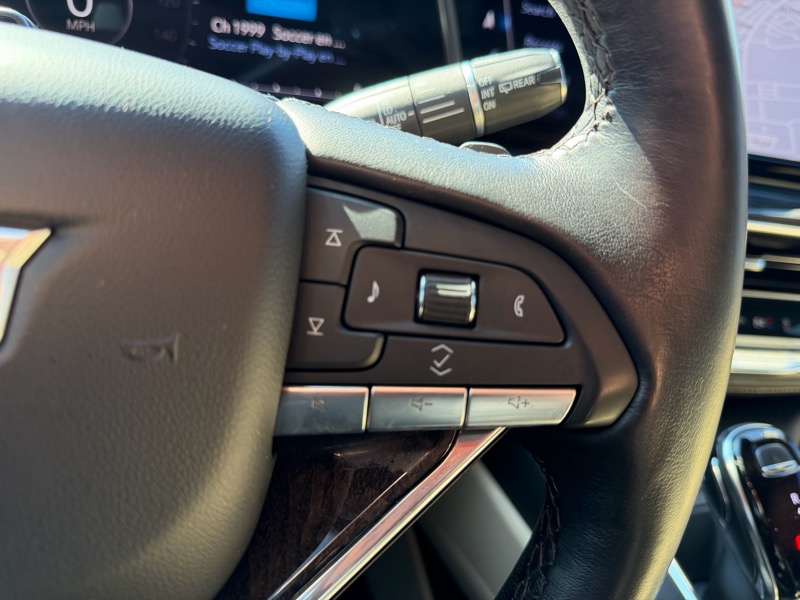 Cadillac Escalade Premium Luxury AWD 2021