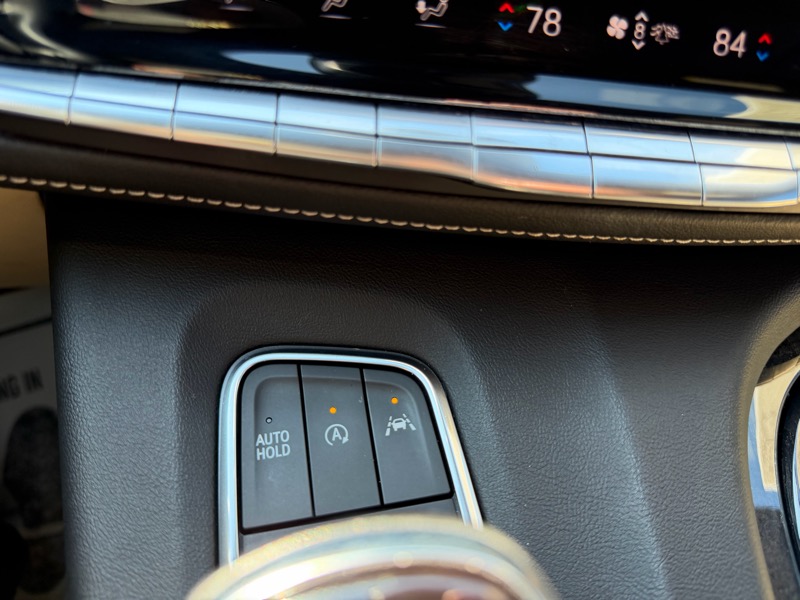 Cadillac Escalade Premium Luxury AWD 2021