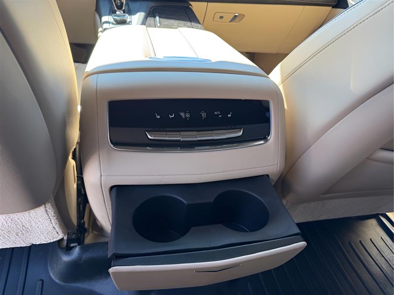 Cadillac Escalade Premium Luxury AWD 2021