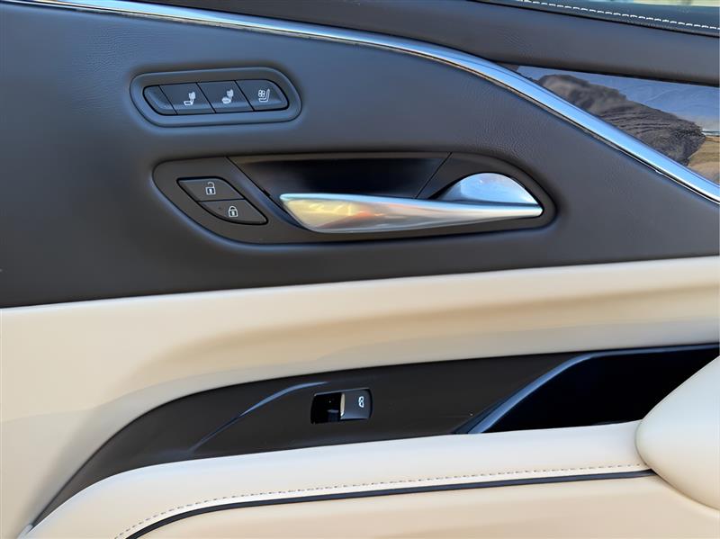 Cadillac Escalade Premium Luxury AWD 2021