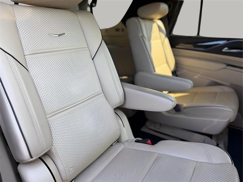 Cadillac Escalade Premium Luxury AWD 2021