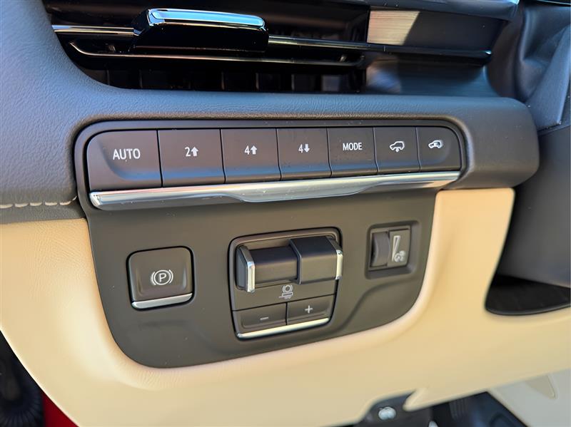 Cadillac Escalade Premium Luxury AWD 2021