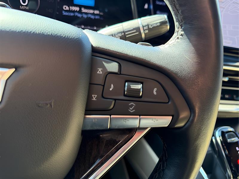 Cadillac Escalade Premium Luxury AWD 2021