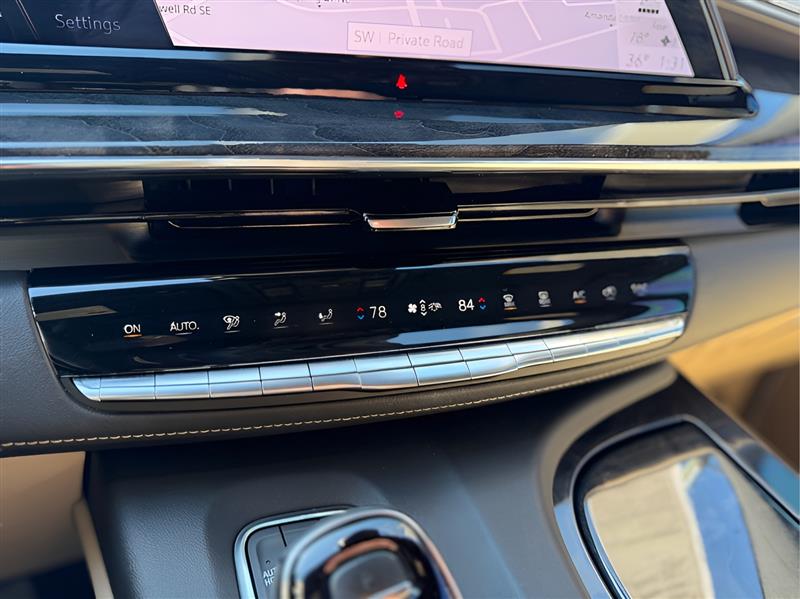 Cadillac Escalade Premium Luxury AWD 2021