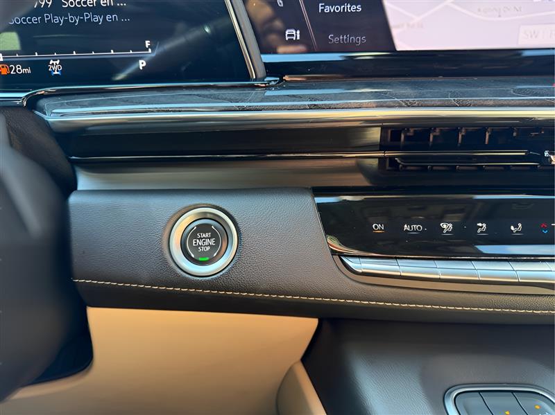 Cadillac Escalade Premium Luxury AWD 2021