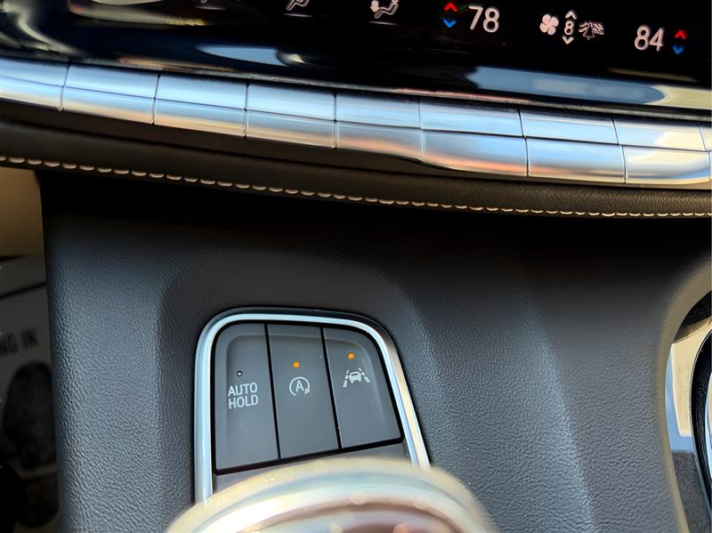 Cadillac Escalade Premium Luxury AWD 2021