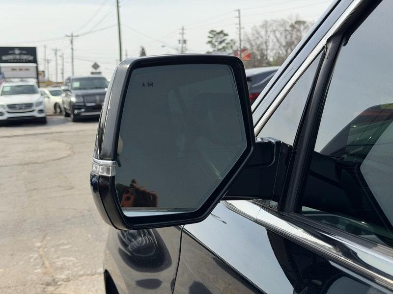 Cadillac Escalade Platinum 4WD 2018