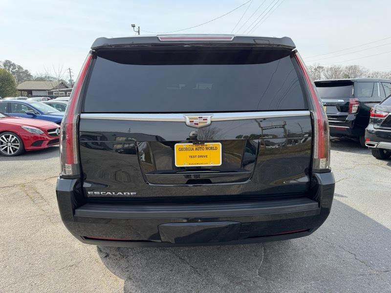 Cadillac Escalade Platinum 4WD 2018