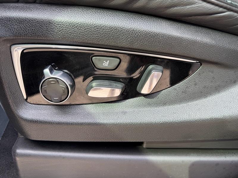 Cadillac Escalade Platinum 4WD 2018