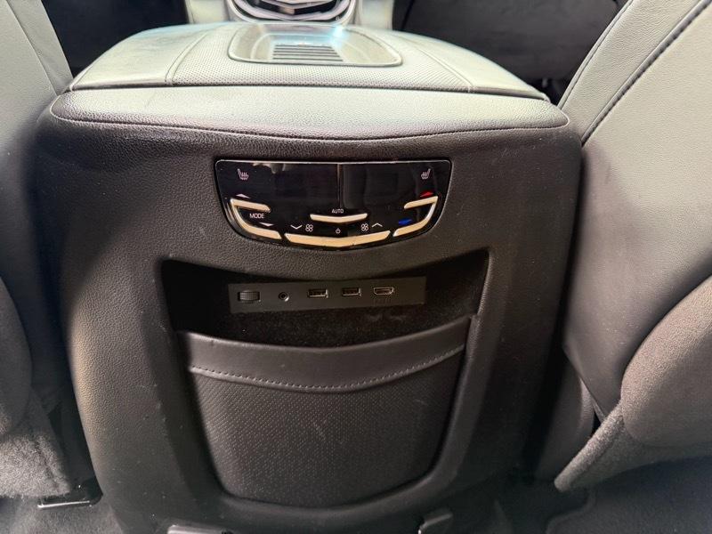 Cadillac Escalade Platinum 4WD 2018