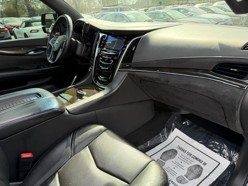 Cadillac Escalade Platinum 4WD 2018