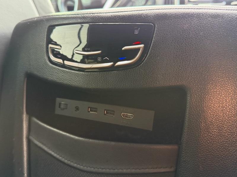 Cadillac Escalade Platinum 4WD 2018