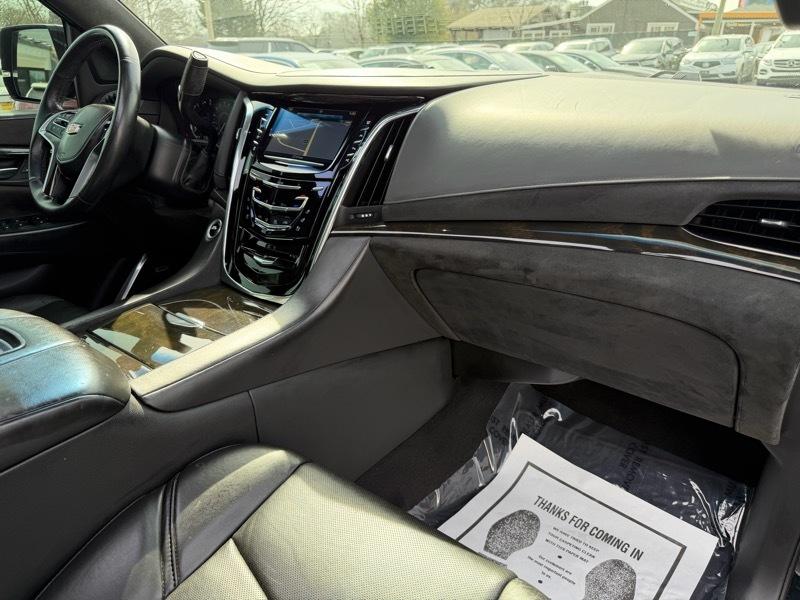 Cadillac Escalade Platinum 4WD 2018