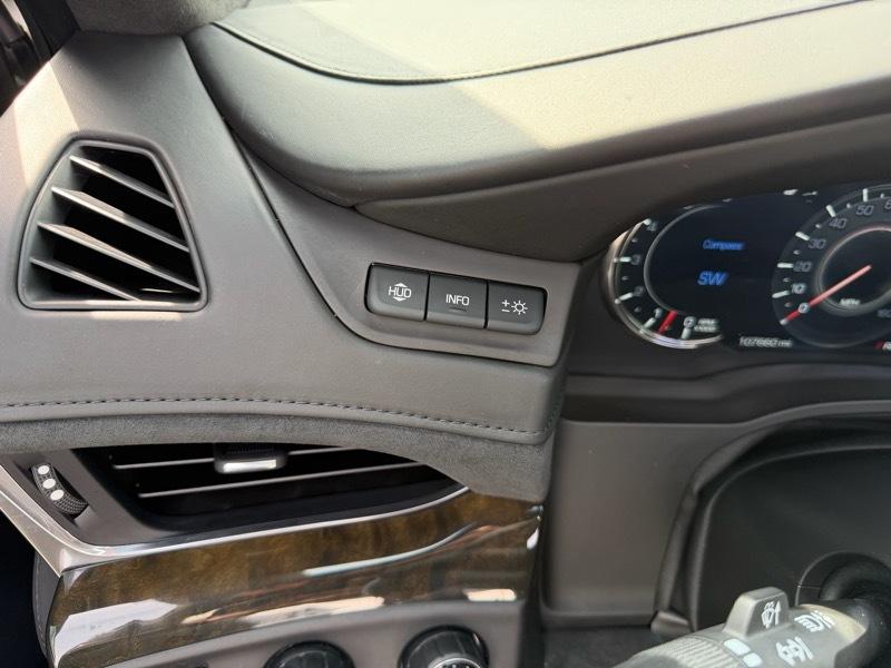 Cadillac Escalade Platinum 4WD 2018