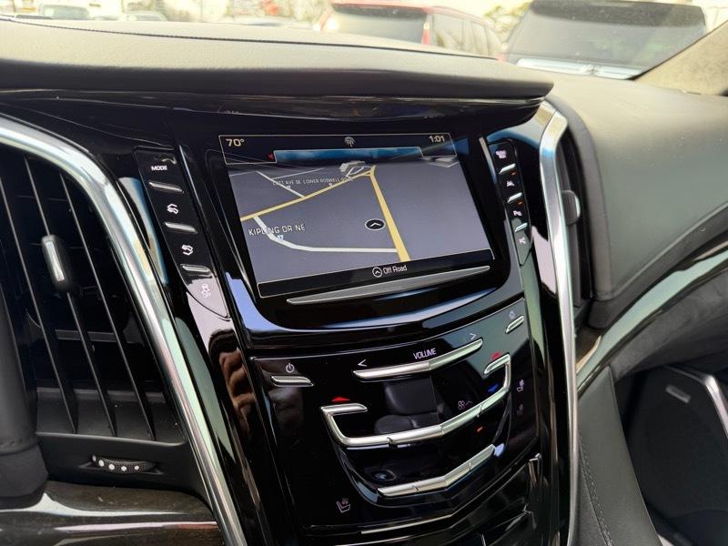 Cadillac Escalade Platinum 4WD 2018