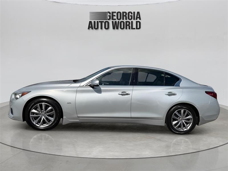 Infiniti Q50 3.0t LUXE 2020