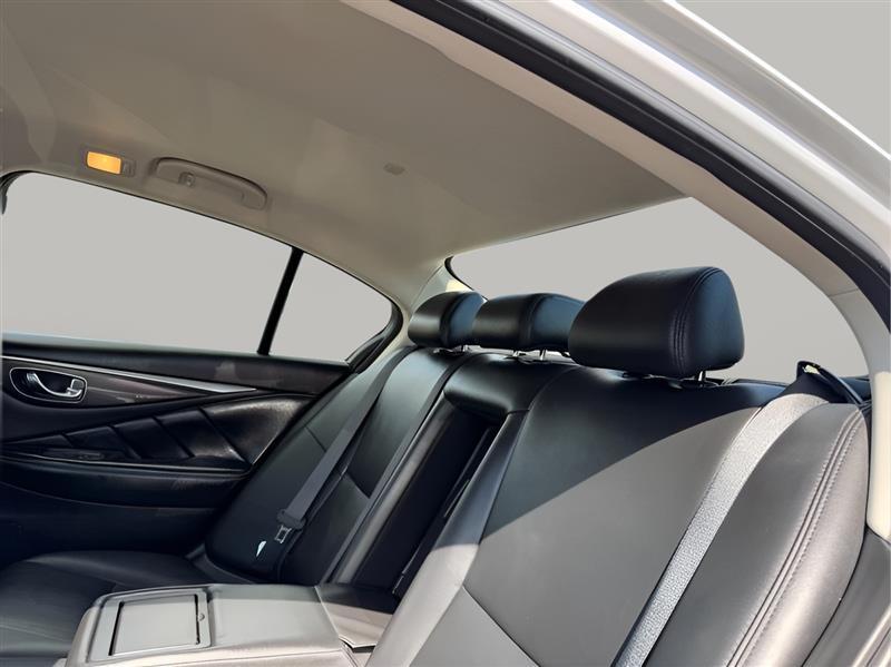 Infiniti Q50 3.0t LUXE 2020