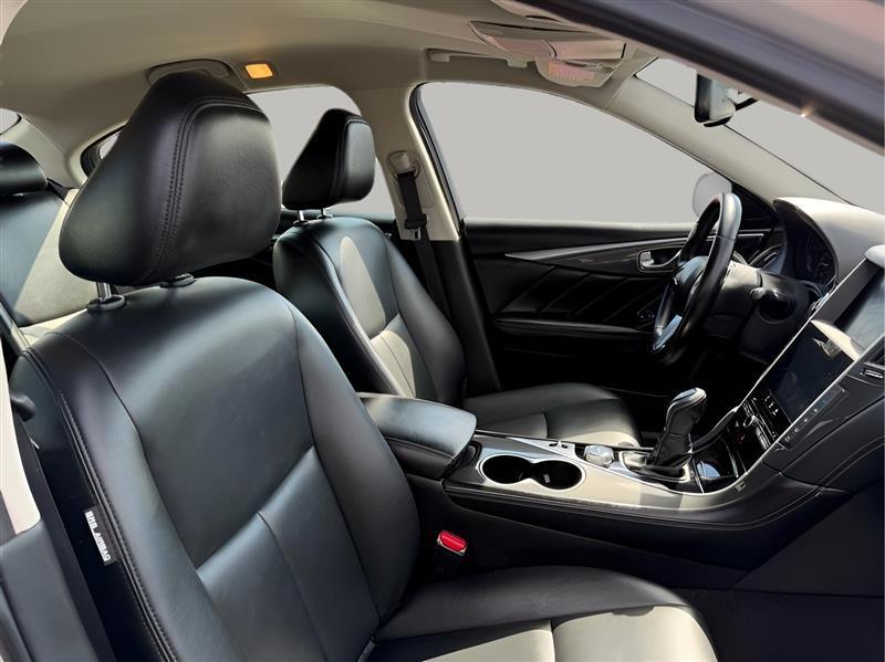 Infiniti Q50 3.0t LUXE 2020