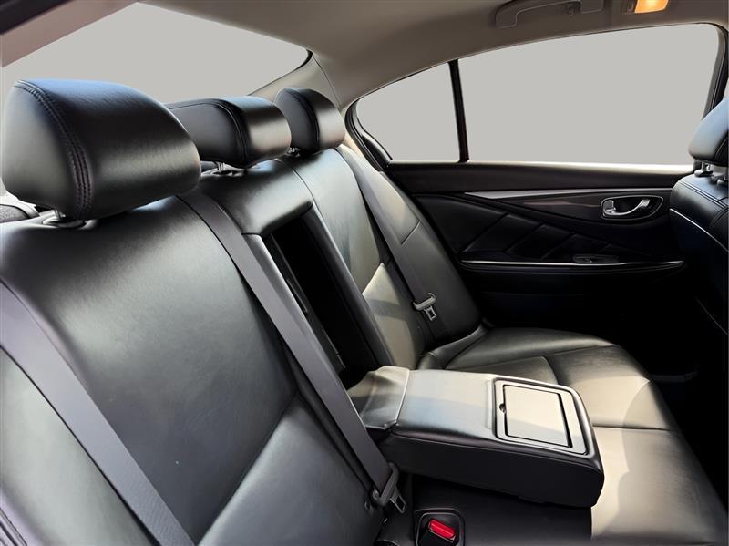 Infiniti Q50 3.0t LUXE 2020