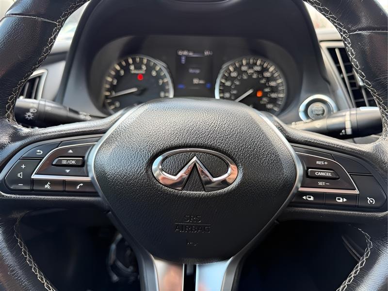 Infiniti Q50 3.0t LUXE 2020