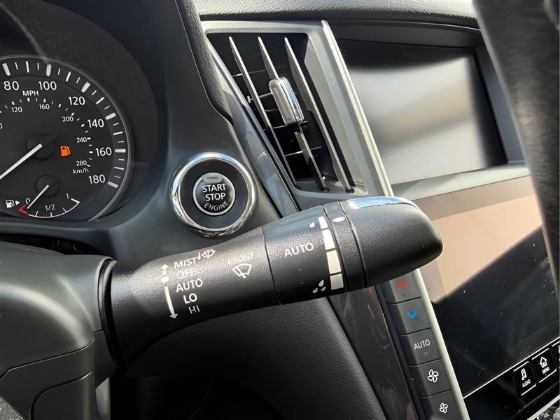 Infiniti Q50 3.0t LUXE 2020