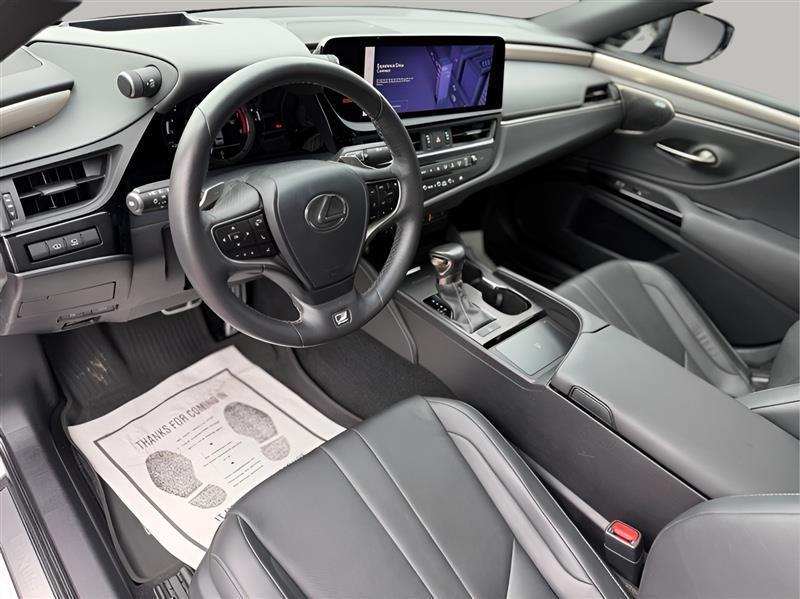 Lexus ES 350 F SPORT 2023