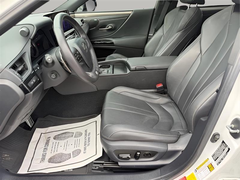 Lexus ES 350 F SPORT 2023