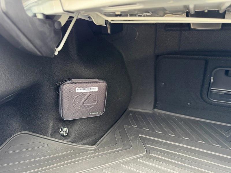 Lexus ES 350 F SPORT 2023