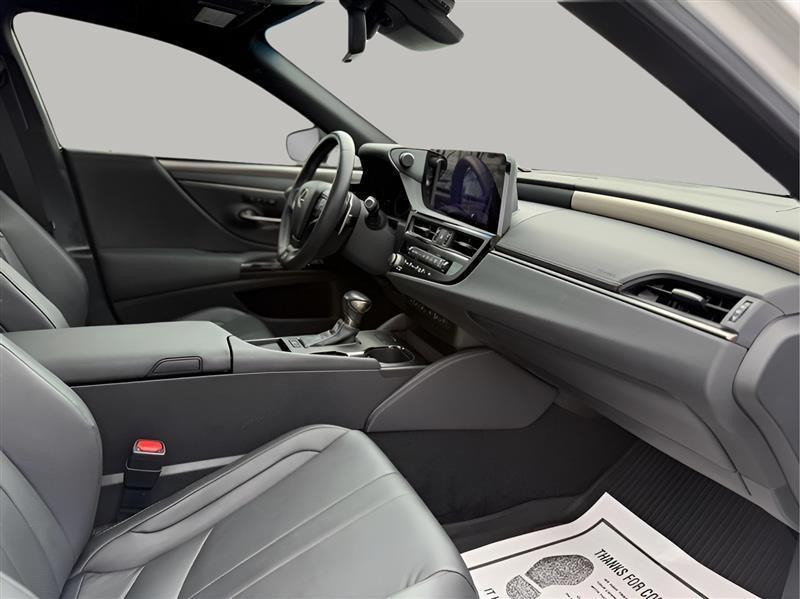 Lexus ES 350 F SPORT 2023